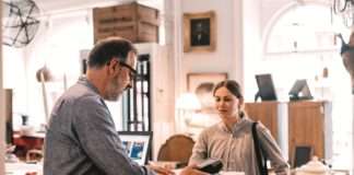 Kartično poslovanje: Nova pravila štite trgovce i potrošače te promoviraju bezgotovinska plaćanja