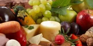 Vukovarski OPG-ovi zagrebačkom Crvenom križu donirali domaći sir, povrće, jaja, sokove