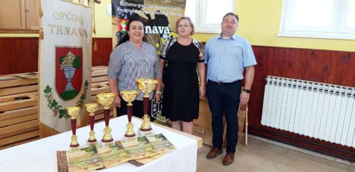 Trnava_33.Bonavita_UKUPNI ŠAMION ILOČKI PODRUMI - Vera Zima