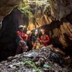 Otpad unutar Mikica jame