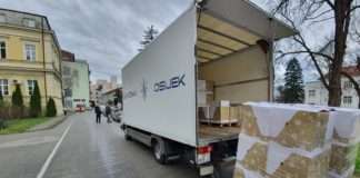 Saponia i Kandit uljepšali blagdane djelatnicima KBC-a Osijek