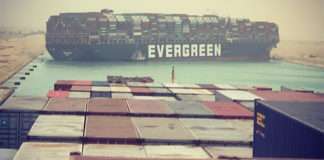 Nasukani brod u Suezu podigao cijene nafte iznad 62 dolara