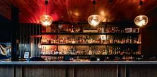 Jaka alkoholna pića: Viski, pića od kanabisa i e-trgovina tri su aktualna trenda