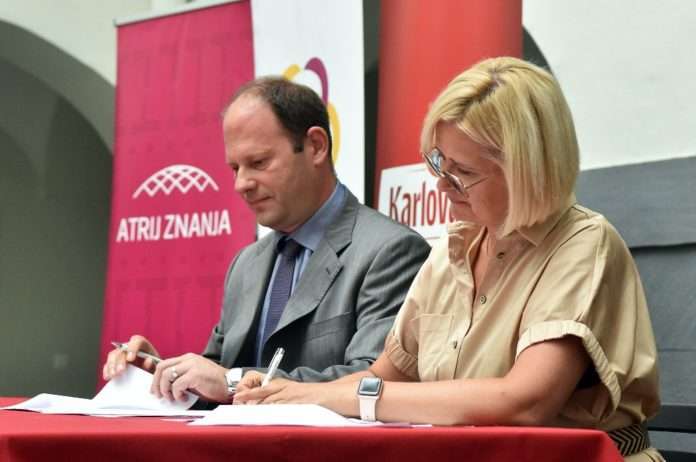 Dekan Ivan Štedul i predsjednica Uprave HEINEKEN Hrvatska Marta Bulhak