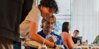 Luka Modrić i Dominik Livaković novi ambasadori Lino Lade i Čokolina