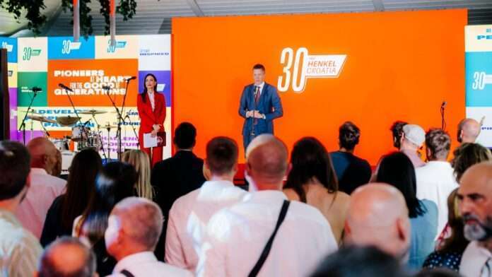 Henkel_30godina-33