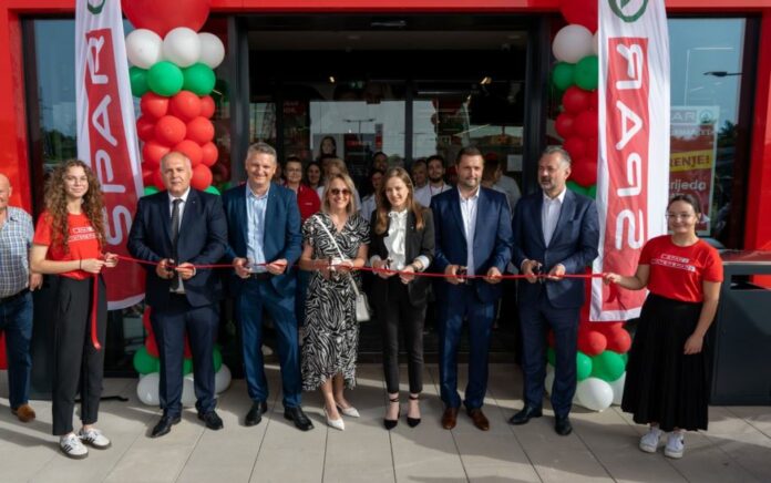 Otvoren SPAR u Ninu_4