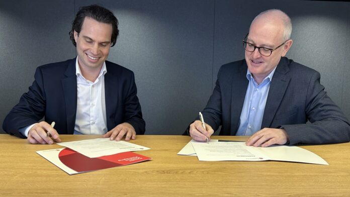 Johannes Steurer (AFP), David Spratt (CF)