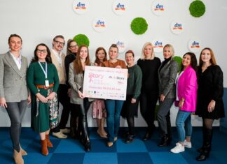 Više od 98 tisuća kupaca dm-a podržalo sedmo izdanje projekta Pink Ribbon