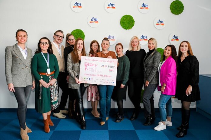 Pink Ribbon (Foto by Robert Gašpert, Story) (2)