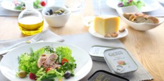 Uz plamen Badnjaka i dar mora počinje dalmatinski Badnjak