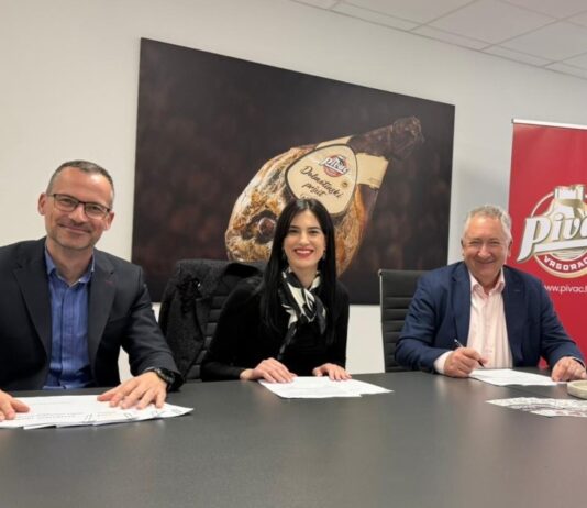 Potpisani kolektivni ugovori u mesnim industrijama Pivac i Vajda