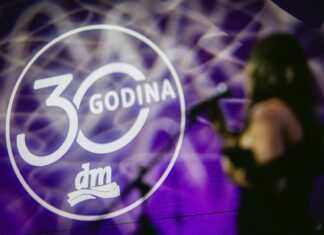 dm okuplja pojedince i organizacije s ciljem stvaranja povezanije i održivije zajednice