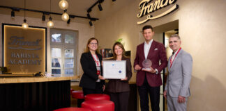 Franck potvrdio visoke standarde u upravljanju ljudskim resursima preuzevši Employer Partner certifikat